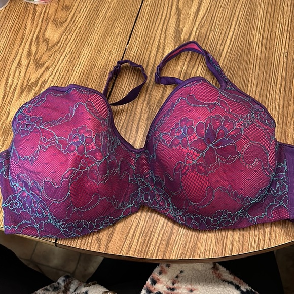 Cacique Intimates & Sleepwear Sale 225 Or 1 Cacique Bra 42dd Poshmark